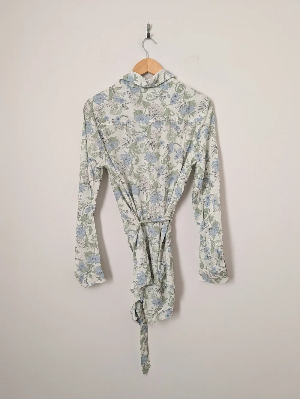 NWT Andie Swim White Sage Green Muted Blue Floral Corvo Long Sleeve Button Shirt